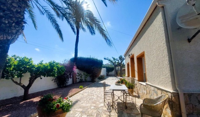 Begagnad - Finca - La Marina