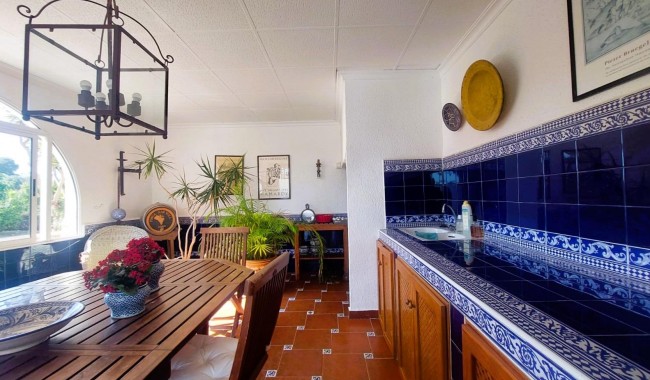 Begagnad - Finca - La Marina
