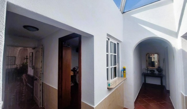 Begagnad - Finca - La Marina