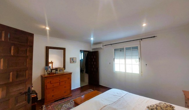 Begagnad - Finca - La Marina