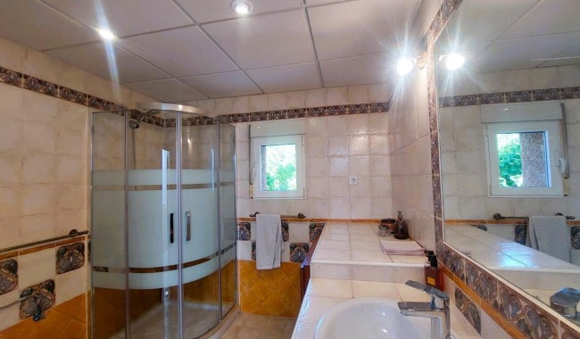 Begagnad - Finca - La Marina