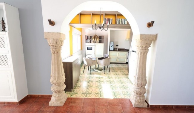 Resale - Villa - Orihuela Costa - Villamartín