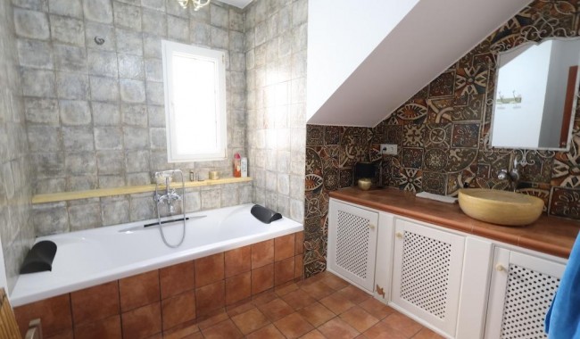 Resale - Villa - Orihuela Costa - Villamartín