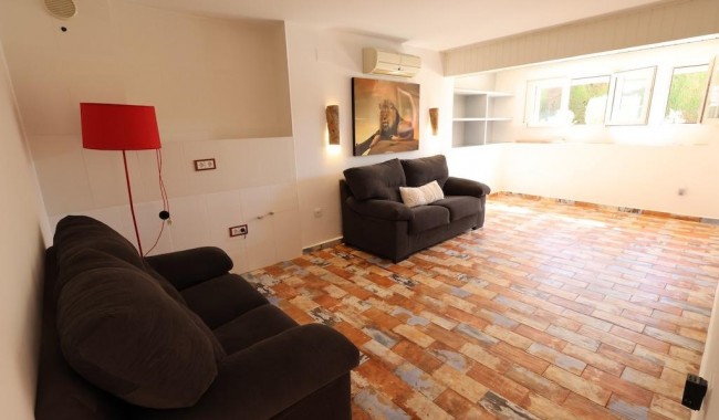 Resale - Villa - Orihuela Costa - Villamartín