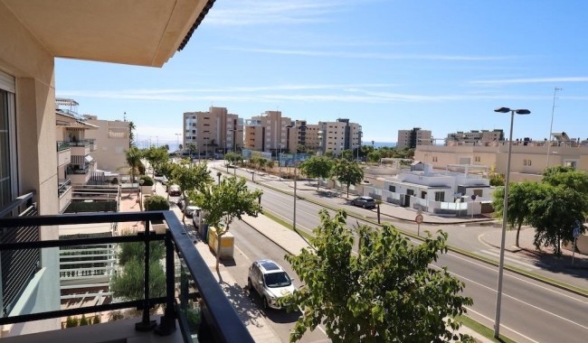 Resale - Apartment - Pilar de La Horadada - Mil Palmeras