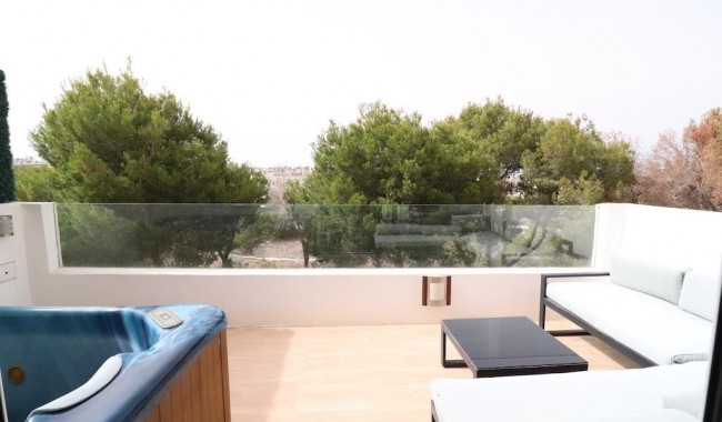 Begagnad - Villa - Orihuela Costa - Cabo Roig