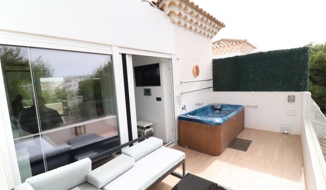 Begagnad - Villa - Orihuela Costa - Cabo Roig