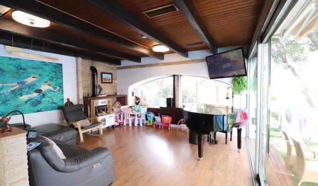 Begagnad - Villa - Orihuela Costa - Cabo Roig