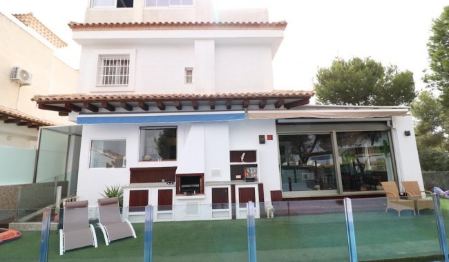 Begagnad - Villa - Orihuela Costa - Cabo Roig