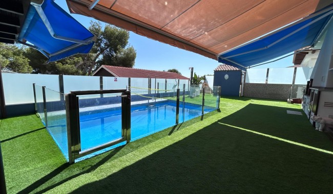 Begagnad - Villa - Orihuela Costa - Cabo Roig