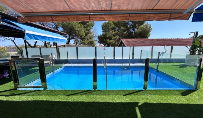 Begagnad - Villa - Orihuela Costa - Cabo Roig