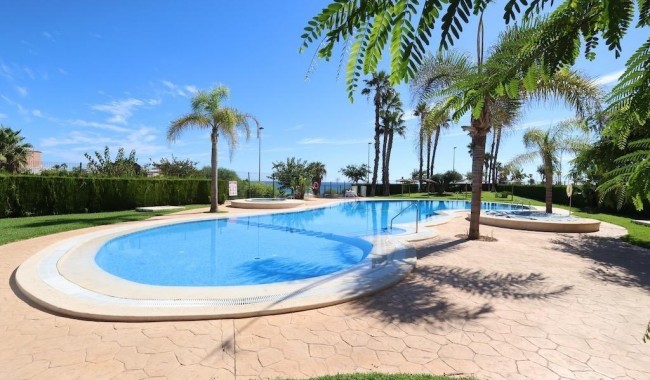 Resale - Apartment - Pilar de La Horadada - Mil Palmeras