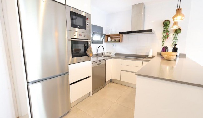 Resale - Bungalow - Pilar de La Horadada - Zona Pueblo