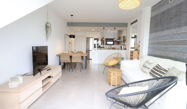 Resale - Bungalow - Pilar de La Horadada - Zona Pueblo
