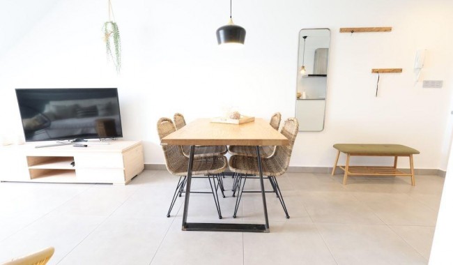 Resale - Bungalow - Pilar de La Horadada - Zona Pueblo