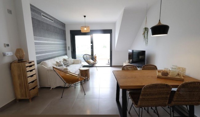 Resale - Bungalow - Pilar de La Horadada - Zona Pueblo