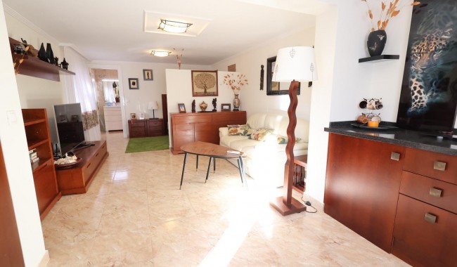 Segunda mano - Villa - Torrevieja - Los Balcones