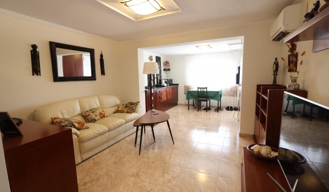 Segunda mano - Villa - Torrevieja - Los Balcones