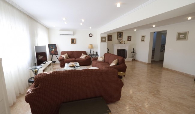 Segunda mano - Villa - Torrevieja - Los Balcones
