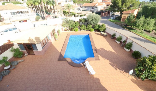 Segunda mano - Villa - Torrevieja - Los Balcones