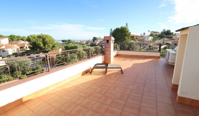 Segunda mano - Villa - Torrevieja - Los Balcones
