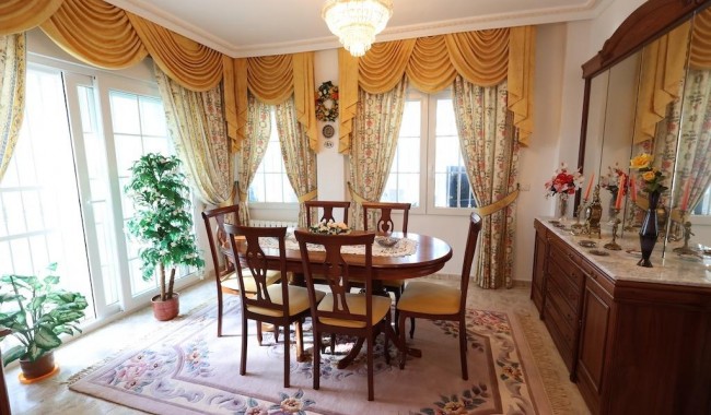 Resale - Villa - Orihuela Costa - Villamartín