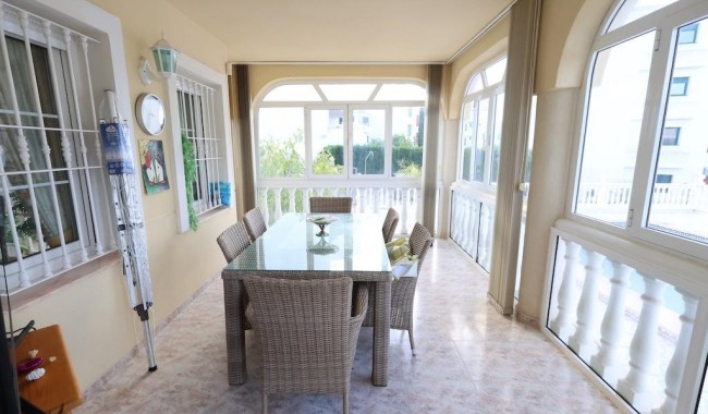 Resale - Villa - Orihuela Costa - Villamartín