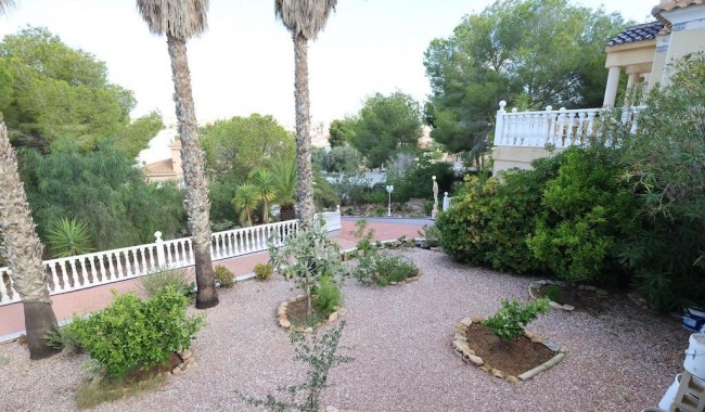 Resale - Villa - Orihuela Costa - Villamartín