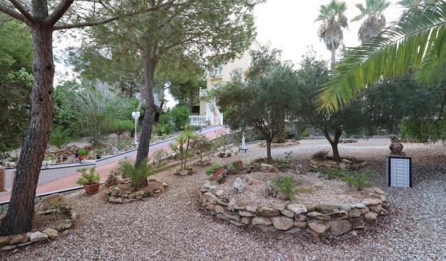 Resale - Villa - Orihuela Costa - Villamartín