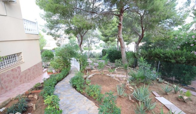 Resale - Villa - Orihuela Costa - Villamartín