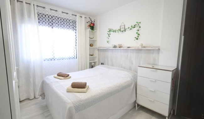 Sprzedaż - Bungalow - Orihuela costa - La Zenia