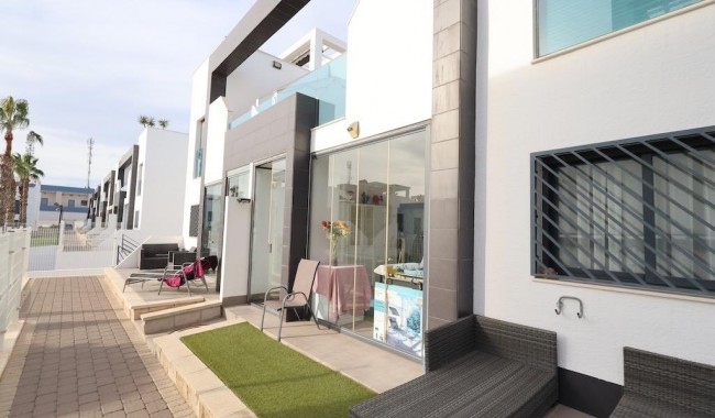 Sprzedaż - Bungalow - Orihuela costa - La Zenia