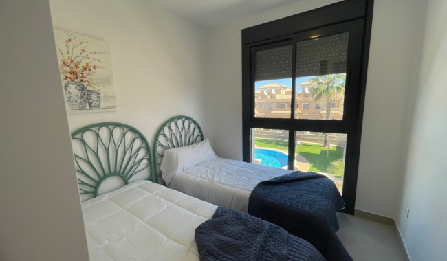 Resale - Apartment - Orihuela Costa - PAU 26