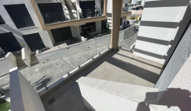 Resale - Apartment - Orihuela Costa - PAU 26