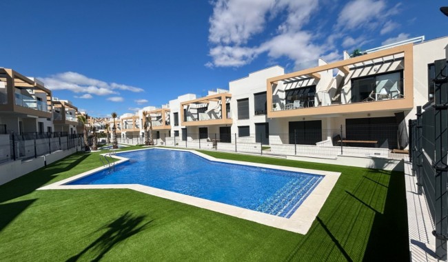 Resale - Apartment - Orihuela Costa - PAU 26