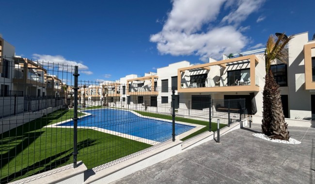 Resale - Apartment - Orihuela Costa - PAU 26
