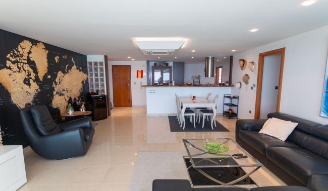 Resale - Apartment - Torrevieja - Playa del cura