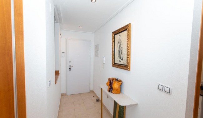 Resale - Apartment - Orihuela Costa - Los Dolses