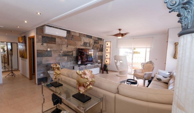 Resale - Apartment - Orihuela Costa - Los Dolses