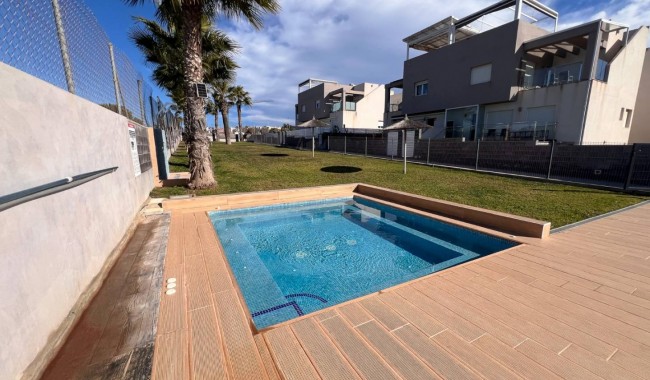 Vertikalt delad - Begagnad - Torrevieja - Aguas Nuevas