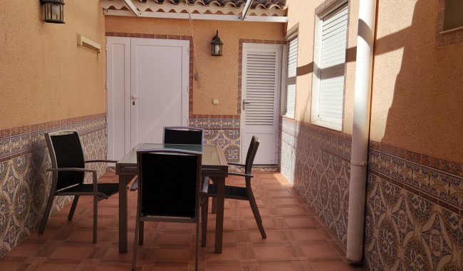Begagnad - Radhus - Torrevieja - Playa de los locos