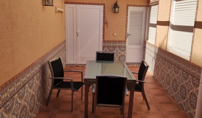 Begagnad - Radhus - Torrevieja - Playa de los locos