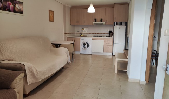 Apartamento - Segunda mano - Torrevieja - Playa de los locos