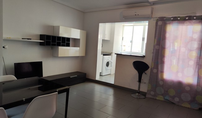 Resale - Apartment - Torrevieja - Centro