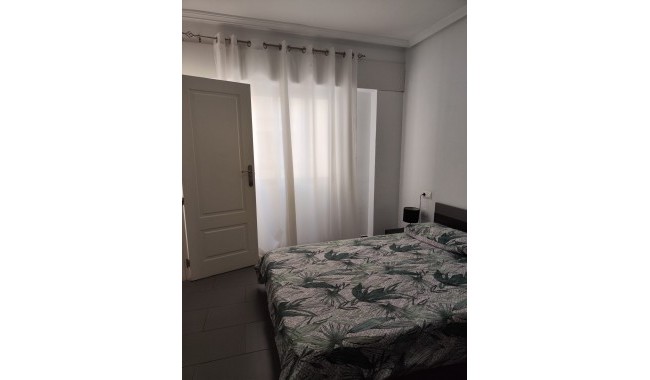 Resale - Apartment - Torrevieja - Centro