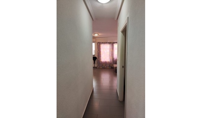 Resale - Apartment - Torrevieja - Centro