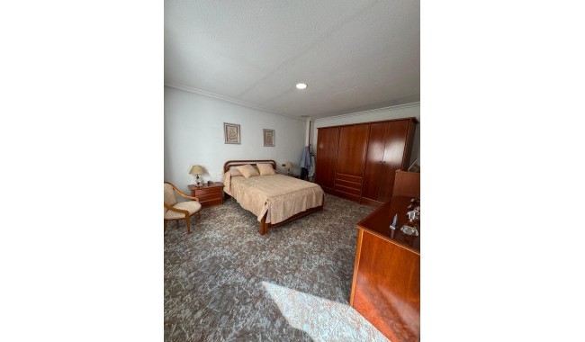 Resale - Apartment - Torrevieja - Centro