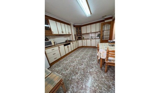 Resale - Apartment - Torrevieja - Centro