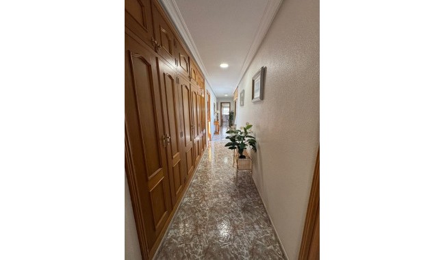 Resale - Apartment - Torrevieja - Centro
