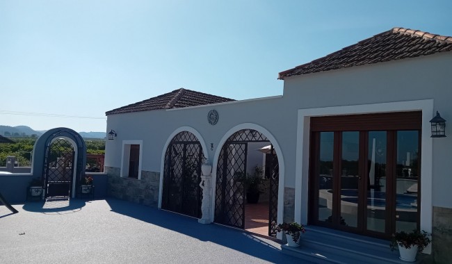 Segunda mano - Villa - Jacarilla